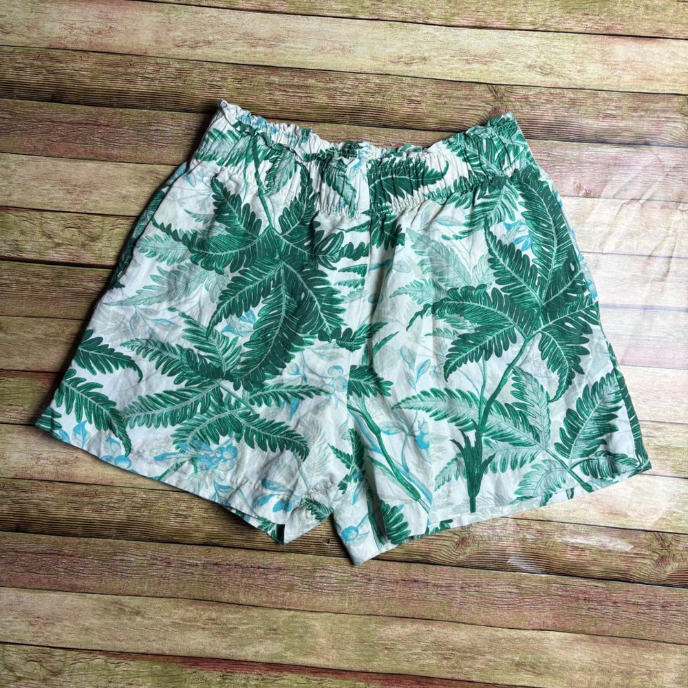 H&M tourist Green/ White Botanical Palm Fern Print Pull On Linen Blend Shorts M